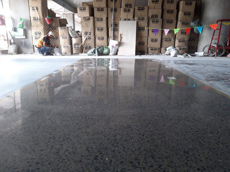 đánh bóng bê tông