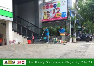 đánh bóng cập tam cấp