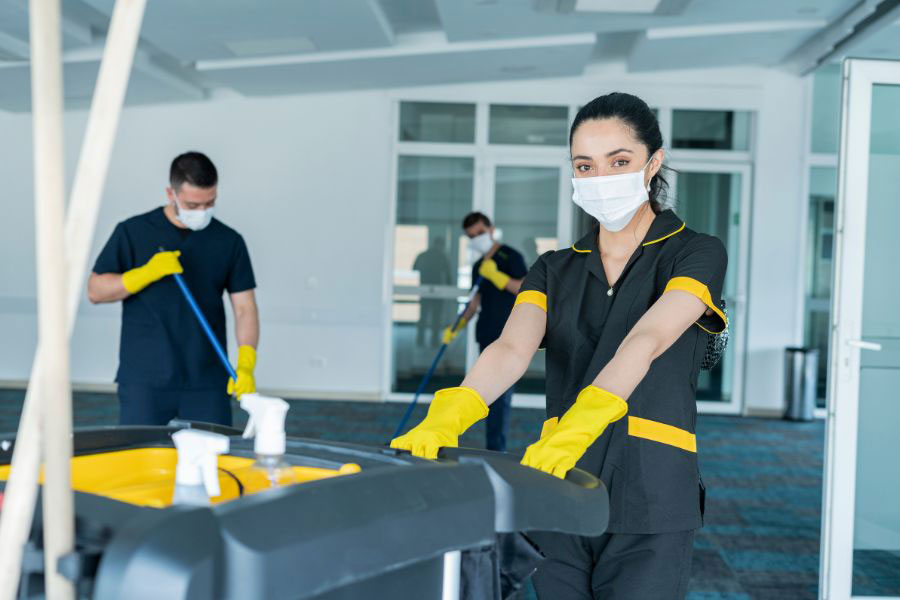 Nhân viên tạp vụ của AHS 24H